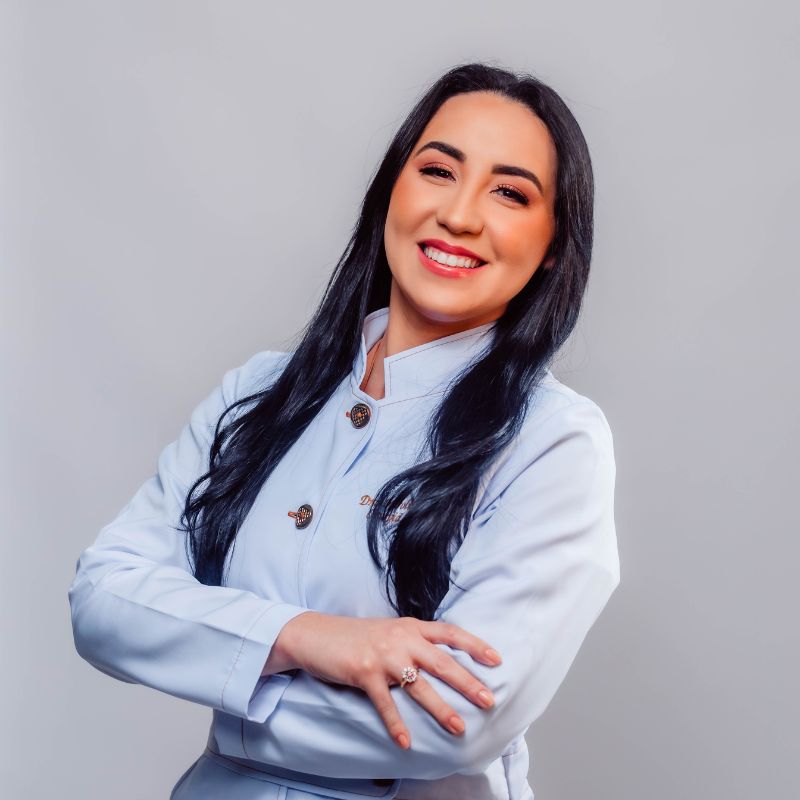 Dra. Karolina Clemente